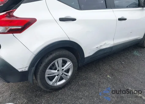 2018 Nissan Kicks S из США, поврежденный, VIN 3N1CP5CU0JL525779